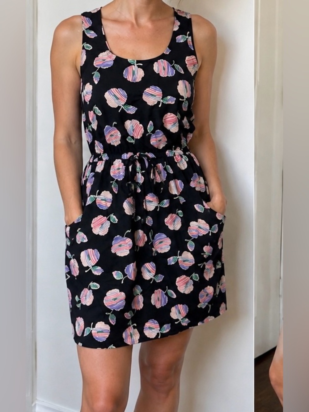 Black Floral Sleeveless Drawstring Dress w/ Pockets